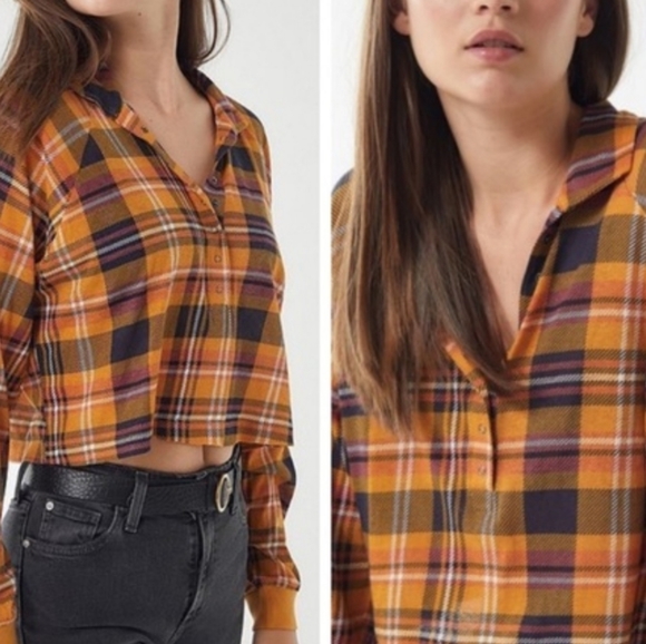 Urban Outfitters Tops - Urban outfitters cropped plaid shirt sz l